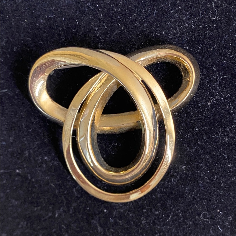 Butler Gold Tone Abstract Knot Brooch Vintage Statement Pin